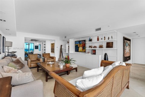 Condo in Key Biscayne, Florida, 3 bedrooms  № 1991040 - photo 5