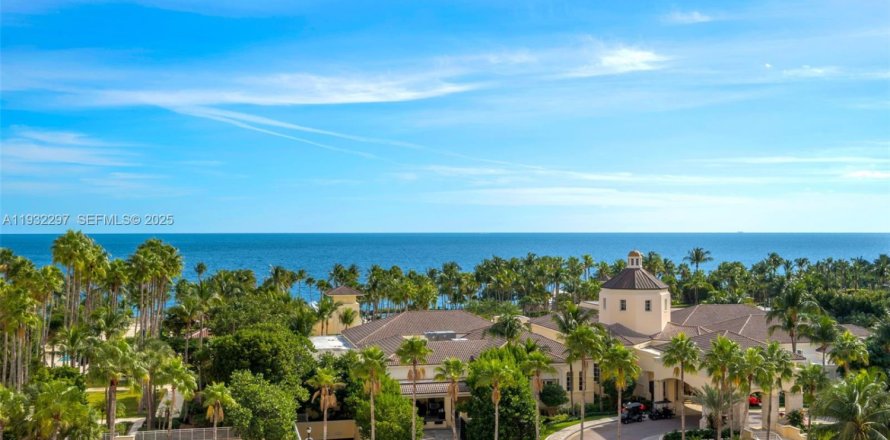 Condo in Key Biscayne, Florida, 3 bedrooms  № 1991040