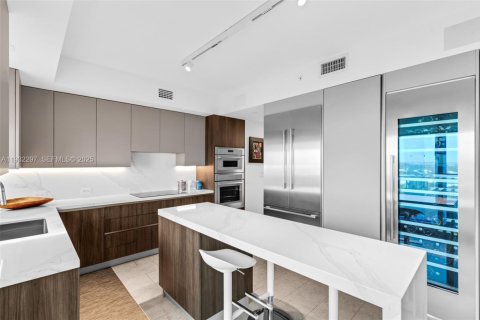 Condo in Key Biscayne, Florida, 3 bedrooms  № 1991040 - photo 13