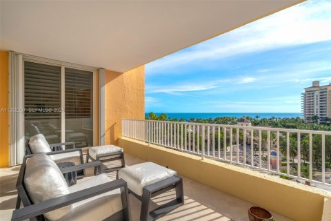 Condo in Key Biscayne, Florida, 3 bedrooms  № 1991040 - photo 2