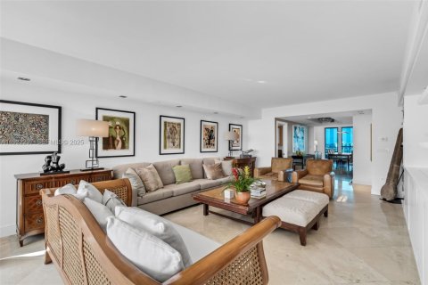 Condo in Key Biscayne, Florida, 3 bedrooms  № 1991040 - photo 8