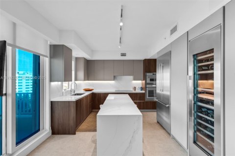 Condo in Key Biscayne, Florida, 3 bedrooms  № 1991040 - photo 12