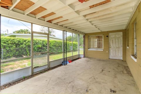 House in Orlando, Florida 3 bedrooms, 154.03 sq.m. № 2223390 - photo 19