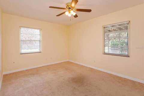 House in Orlando, Florida 3 bedrooms, 154.03 sq.m. № 2223390 - photo 12