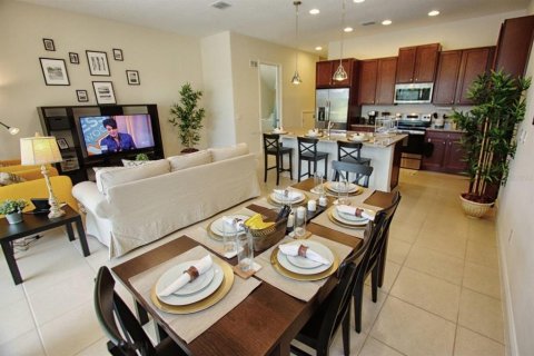 Townhouse in Davenport, Florida 3 bedrooms, 164.53 sq.m. № 1409685 - photo 8