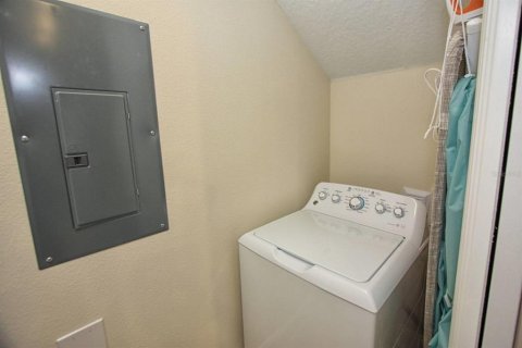Townhouse in Davenport, Florida 3 bedrooms, 164.53 sq.m. № 1409685 - photo 27