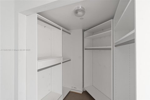 Condo in Aventura, Florida, 2 bedrooms  № 1842434 - photo 6