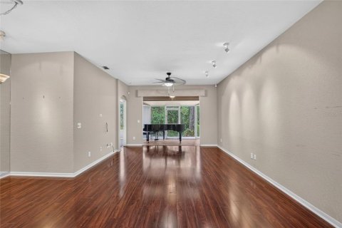 Condo in Plant City, Florida, 2 bedrooms  № 2386504 - photo 13