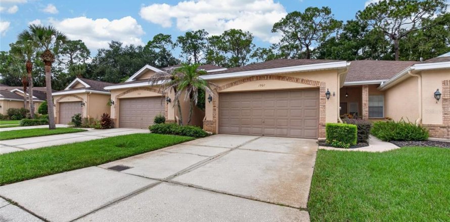 Condo in Plant City, Florida, 2 bedrooms  № 2386504