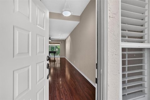 Condo in Plant City, Florida, 2 bedrooms  № 2386504 - photo 12