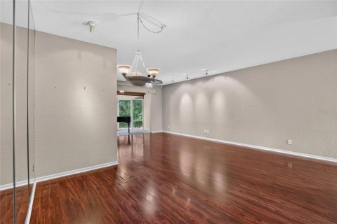 Condo in Plant City, Florida, 2 bedrooms  № 2386504 - photo 14