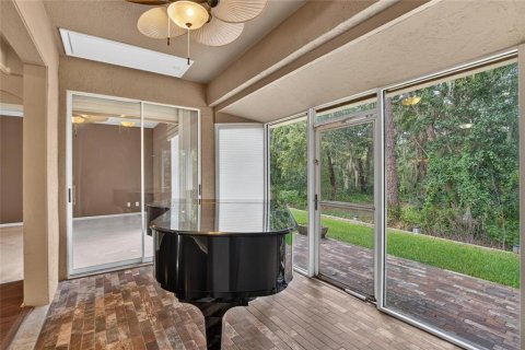 Condo in Plant City, Florida, 2 bedrooms  № 2386504 - photo 19