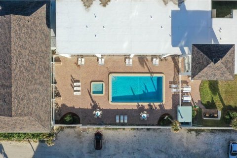 Condo in New Smyrna Beach, Florida, 1 bedroom  № 1342882 - photo 25