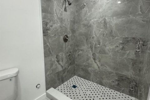 House in Fort Lauderdale, Florida 4 bedrooms, 182.83 sq.m. № 2401259 - photo 5