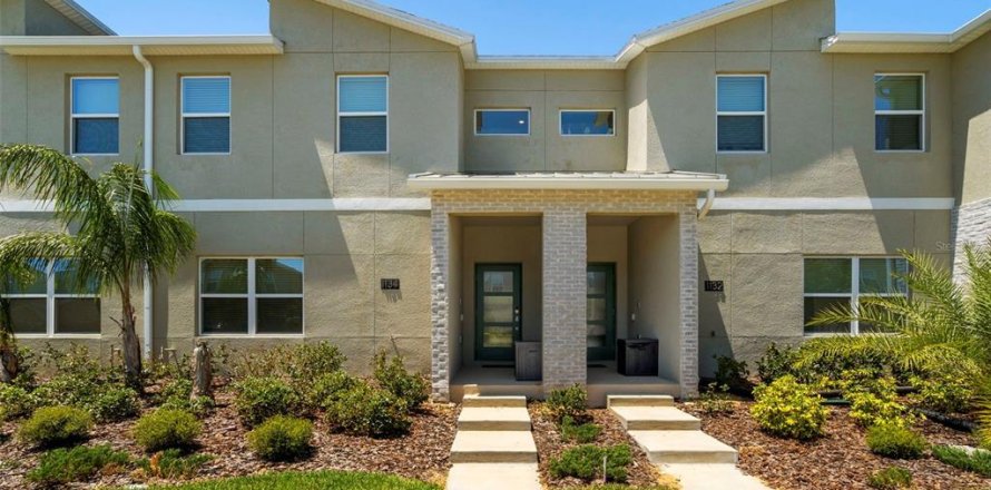 Adosado en Davenport, Florida 4 dormitorios, 177.81 m2 № 1884859