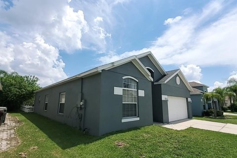 Villa ou maison à vendre à Kissimmee, Floride: 4 chambres, 159.79 m2 № 1389306 - photo 4