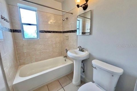 Снять в аренду виллу или дом в Коко, Флорида 4 комнаты, 76.64м2, № 1884739 - фото 11