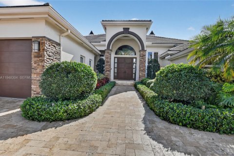 House in Boca Raton, Florida 4 bedrooms № 2007772 - photo 2