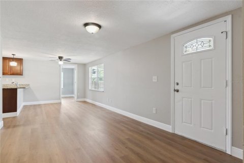 Villa ou maison à vendre à Apopka, Floride: 4 chambres, 127.09 m2 № 2288100 - photo 9