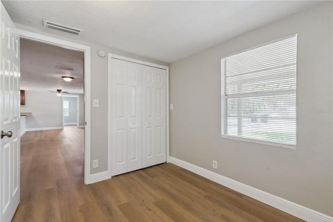 Villa ou maison à vendre à Apopka, Floride: 4 chambres, 127.09 m2 № 2288100 - photo 10