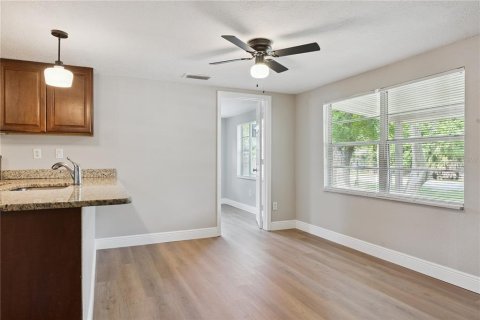 Villa ou maison à vendre à Apopka, Floride: 4 chambres, 127.09 m2 № 2288100 - photo 17
