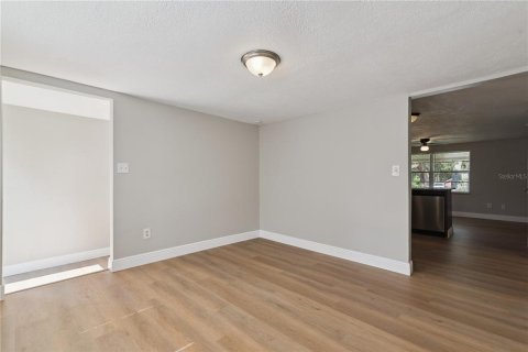 Villa ou maison à vendre à Apopka, Floride: 4 chambres, 127.09 m2 № 2288100 - photo 24
