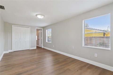 Villa ou maison à vendre à Apopka, Floride: 4 chambres, 127.09 m2 № 2288100 - photo 11