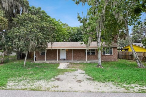 House in Apopka, Florida 4 bedrooms, 127.09 sq.m. № 2288100