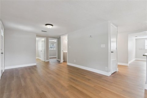 Villa ou maison à vendre à Apopka, Floride: 4 chambres, 127.09 m2 № 2288100 - photo 12