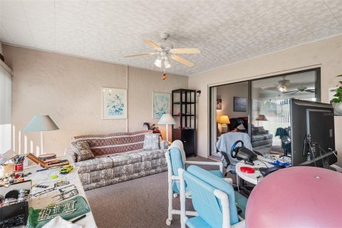 Villa ou maison à vendre à Winter Haven, Floride: 2 chambres, 105.82 m2 № 2220417 - photo 24