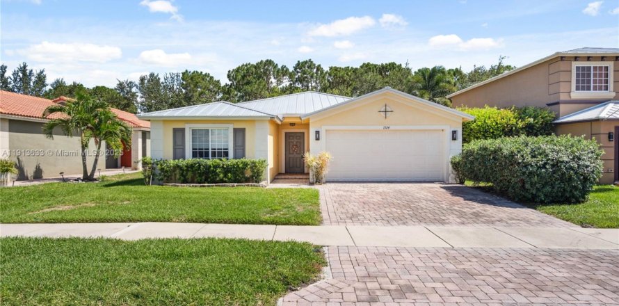 Casa en Port St. Lucie, Florida 3 dormitorios, 170.66 m2 № 1968896