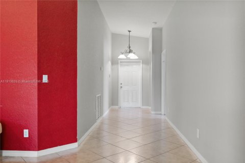 Casa en venta en Port St. Lucie, Florida, 3 dormitorios, 170.66 m2 № 1968896 - foto 17