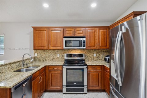 Casa en venta en Port St. Lucie, Florida, 3 dormitorios, 170.66 m2 № 1968896 - foto 7