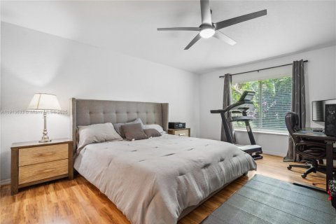 Casa en venta en Port St. Lucie, Florida, 3 dormitorios, 170.66 m2 № 1968896 - foto 29