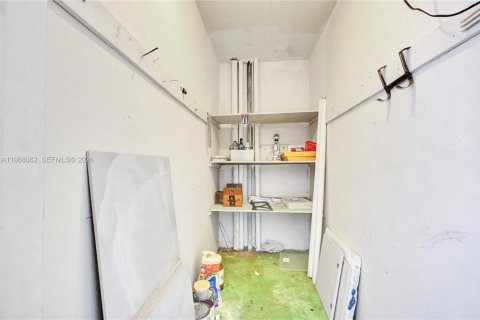 Снять в аренду кондоминиум в Бей-Харбор-Айлендс, Флорида 2 спальни, 144.46м2, № 2050328 - фото 17