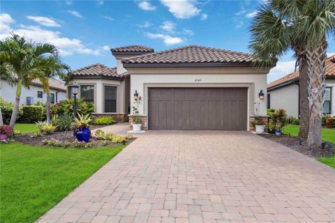 Casa en venta en Bradenton, Florida, 3 dormitorios, 224.92 m2 № 1784515 - foto 1