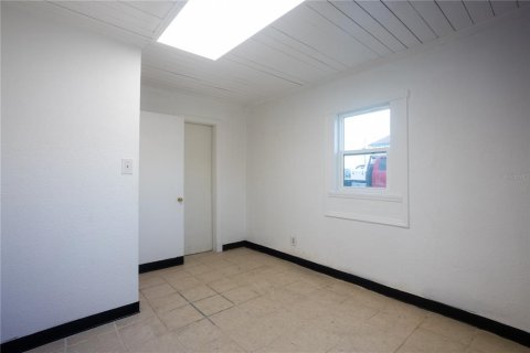 Commercial property in Haines City, Florida 117.06 sq.m. № 2098537 - photo 23