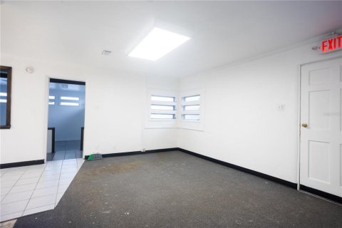 Commercial property in Haines City, Florida 117.06 sq.m. № 2098537 - photo 27