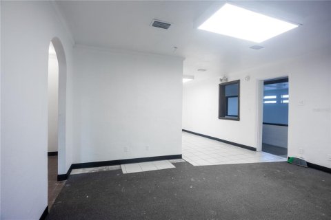 Commercial property in Haines City, Florida 117.06 sq.m. № 2098537 - photo 21