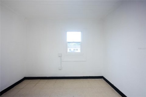 Commercial property in Haines City, Florida 117.06 sq.m. № 2098537 - photo 16