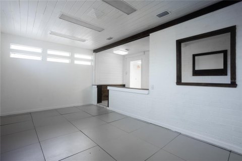 Commercial property in Haines City, Florida 117.06 sq.m. № 2098537 - photo 11