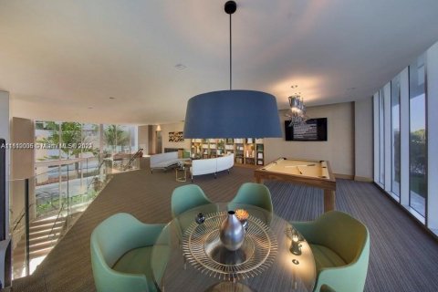 Condo in North Miami Beach, Florida, 2 bedrooms  № 1753291 - photo 6