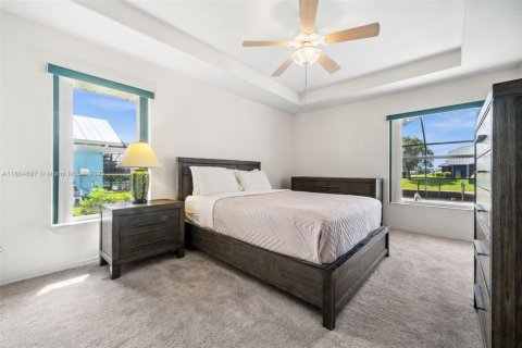 Casa en venta en Cape Coral, Florida, 3 dormitorios, 172.43 m2 № 1743935 - foto 23