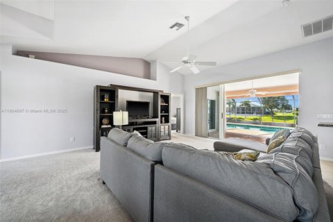 Casa en venta en Cape Coral, Florida, 3 dormitorios, 172.43 m2 № 1743935 - foto 14
