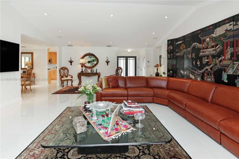 Casa en venta en Hollywood, Florida, 3 dormitorios, 223.89 m2 № 1822190 - foto 19