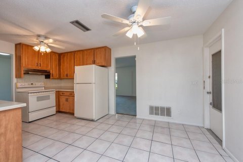 Villa ou maison à vendre à Pinellas Park, Floride: 2 chambres, 146.41 m2 № 2105488 - photo 7