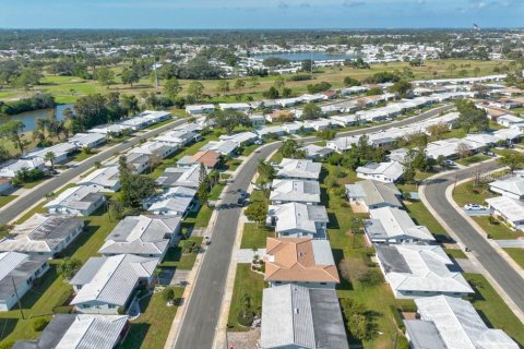 Villa ou maison à vendre à Pinellas Park, Floride: 2 chambres, 146.41 m2 № 2105488 - photo 28