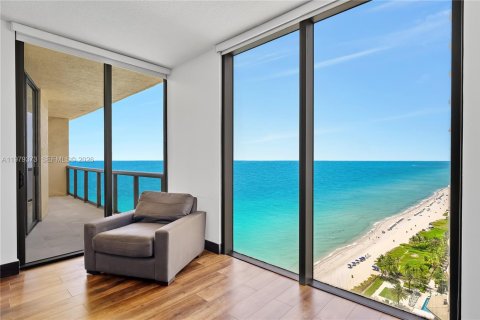 Copropriété à vendre à Sunny Isles Beach, Floride: 3 chambres, 221.39 m2 № 2046348 - photo 17