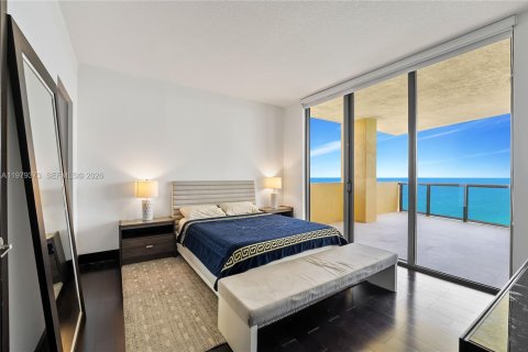 Copropriété à vendre à Sunny Isles Beach, Floride: 3 chambres, 221.39 m2 № 2046348 - photo 24