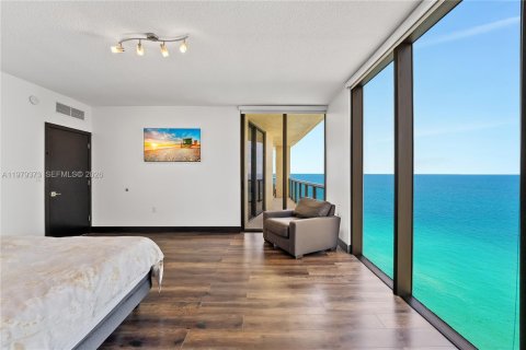 Copropriété à vendre à Sunny Isles Beach, Floride: 3 chambres, 221.39 m2 № 2046348 - photo 18
